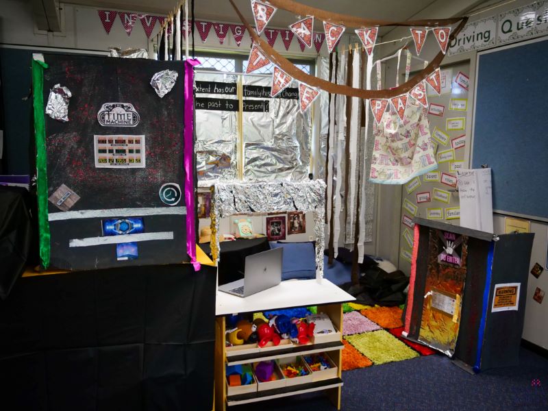 0426_Yr1PastPresent-17_NI