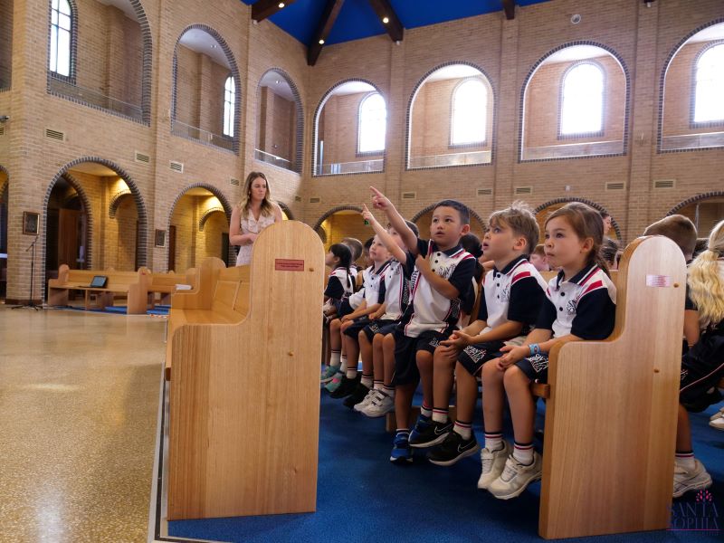 2021_0211-PrimaryOpeningMass-03-newsimage