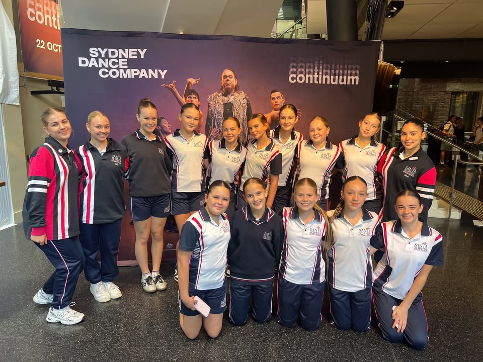 697778665695718_1312632074210371-1