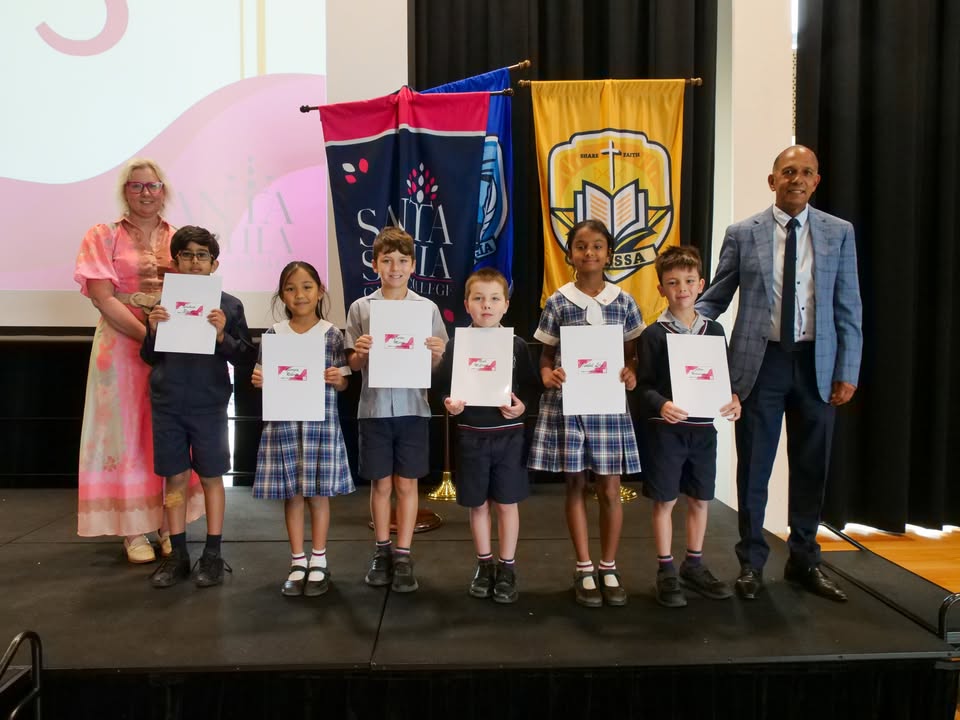 697778665695718_1334417808698464-1