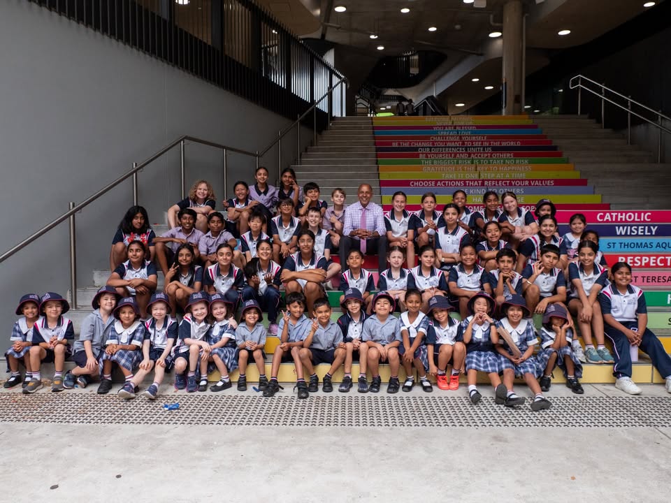 697778665695718_1340895611384017-1