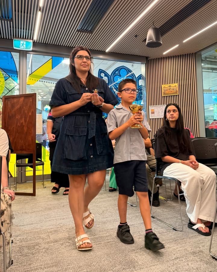 697778665695718_1404552435018334-1